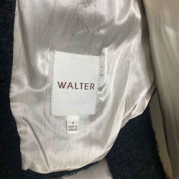 Vintage textured wool mohair blazer with raccoon fur collar and cuffs - Picture 7 of 7